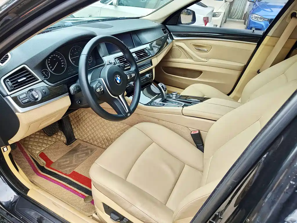 BMW 5 Series 2012 — фото 60