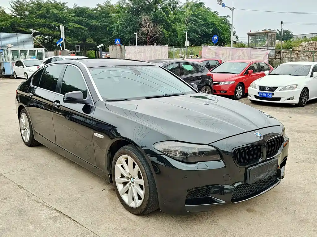 BMW 5 Series 2012 — фото 43