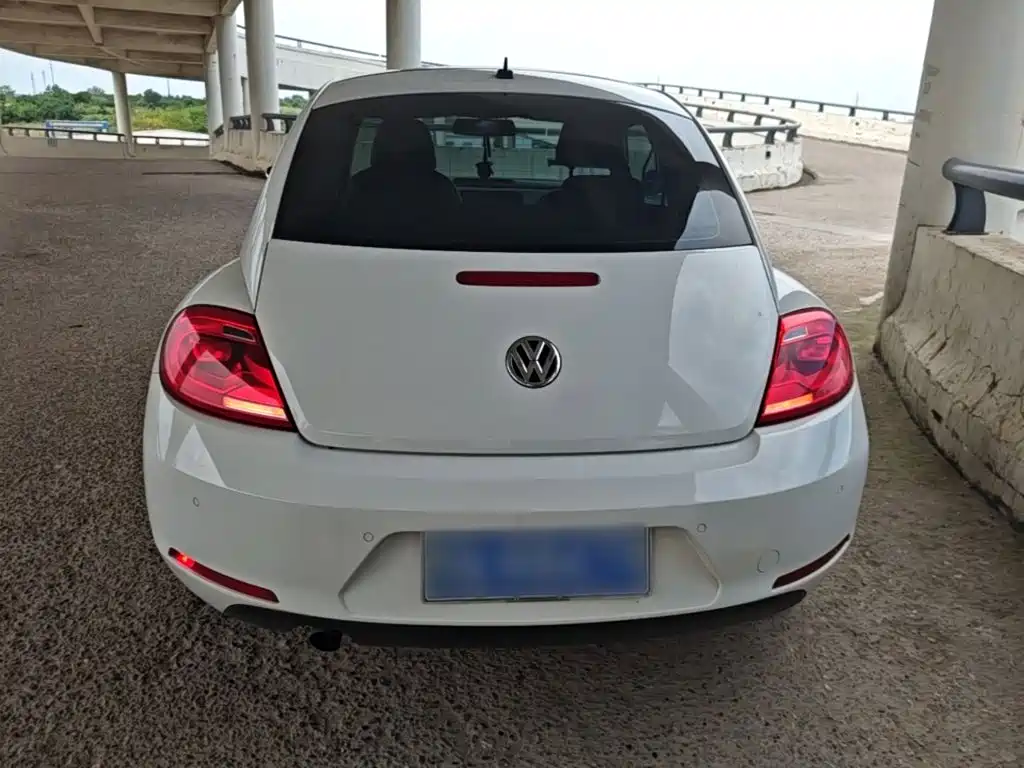 Volkswagen Beetle 2015