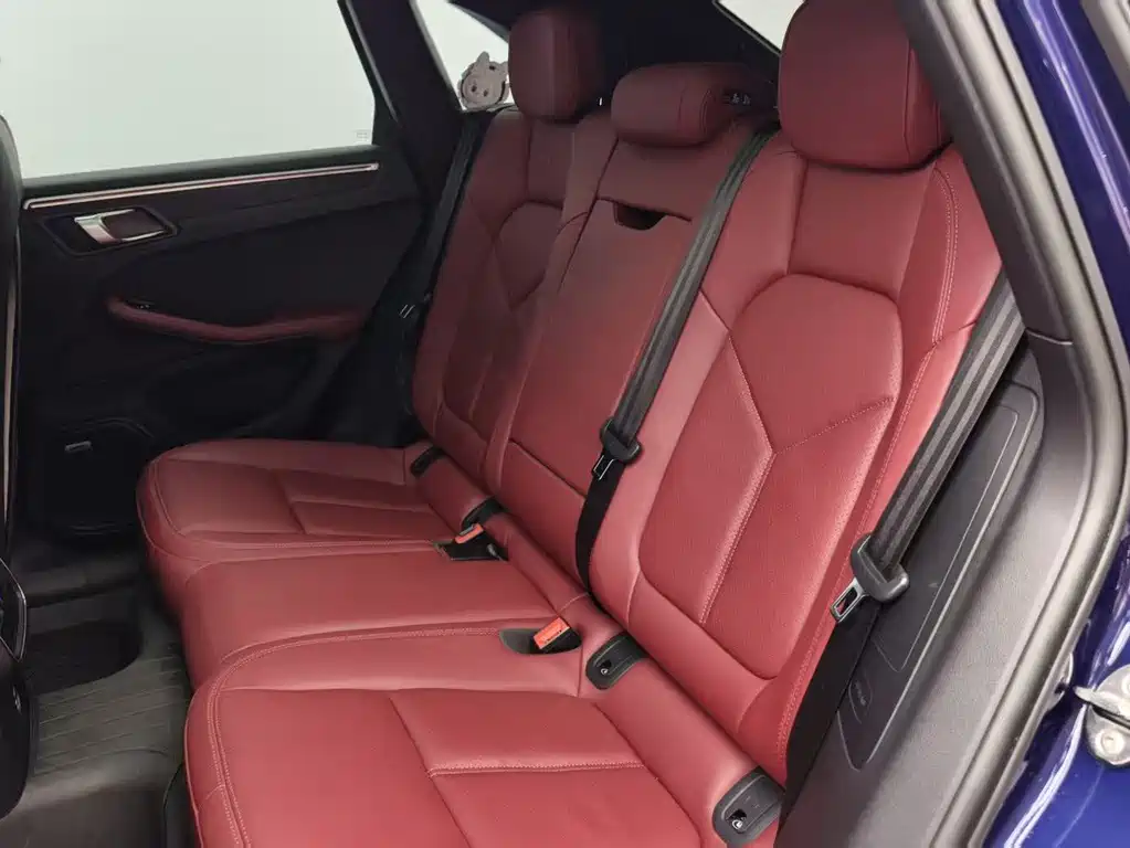 Porsche Macan 2023 — фото 12
