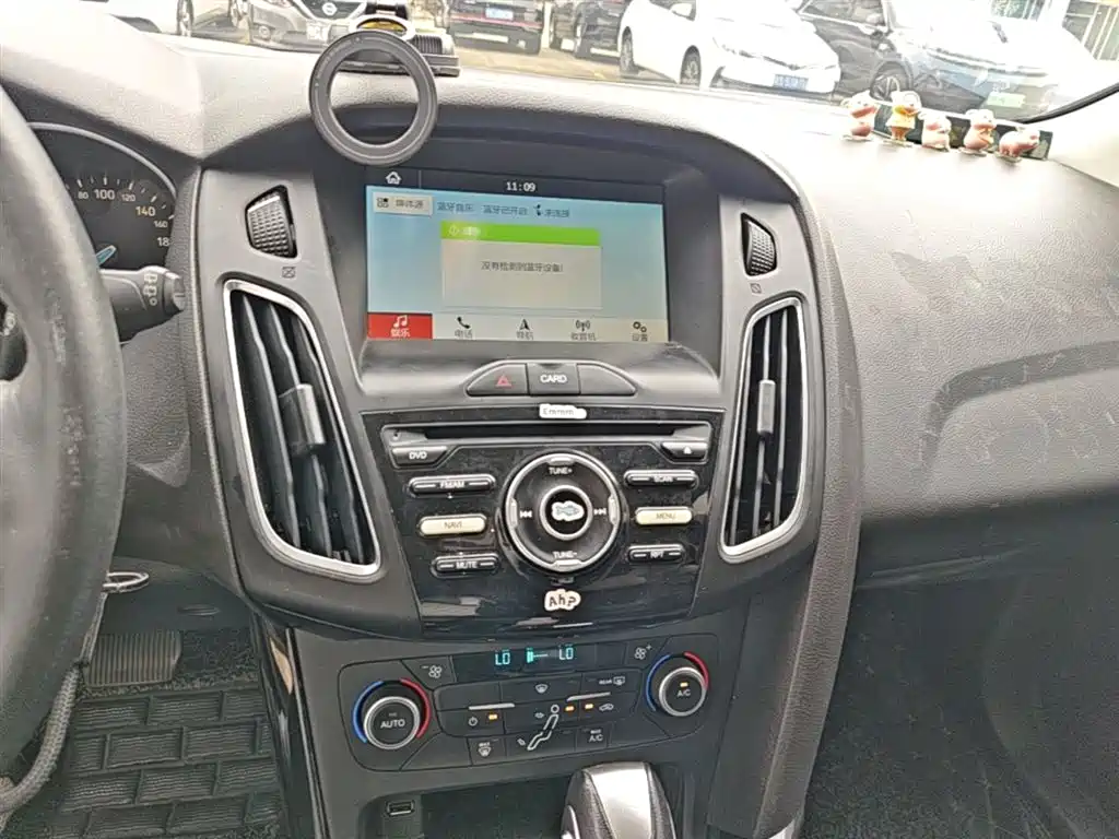 Ford Focus 2017 — фото 13