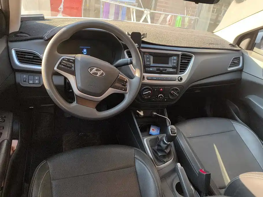 Hyundai Verna 2020 — фото 12