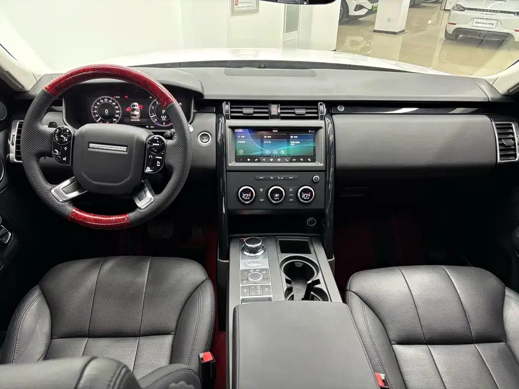 Land Rover Discovery 2020 — фото 11