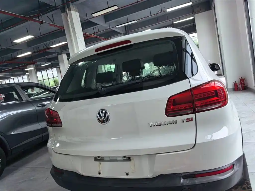 Volkswagen Tiguan 2015 — фото 6