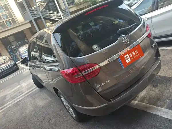 Buick GL8 2018