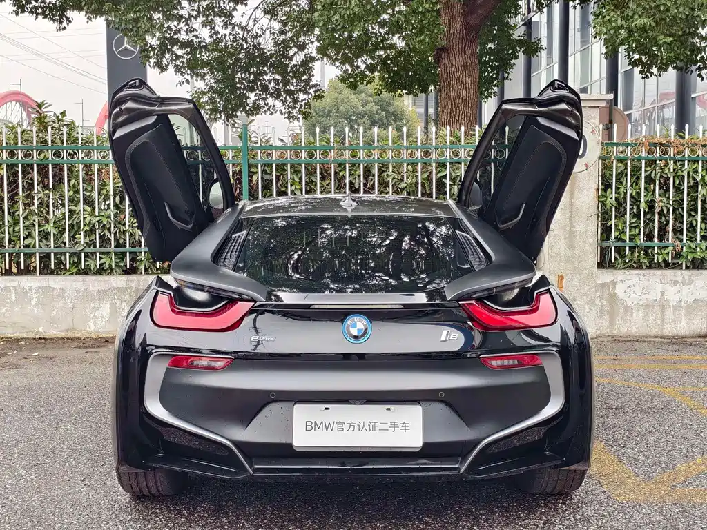 BMW i8 2018 — фото 4