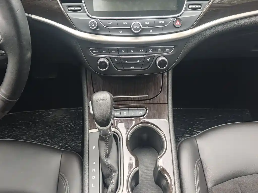 Buick Verano 2018 — фото 9