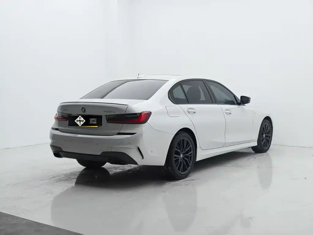 BMW 3 Series 2022