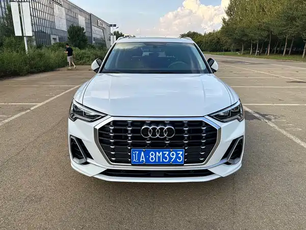 Audi Q3 2021