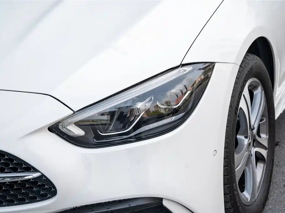 Mercedes-Benz C-Class 2022