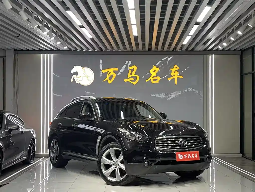 Infiniti FX 2011