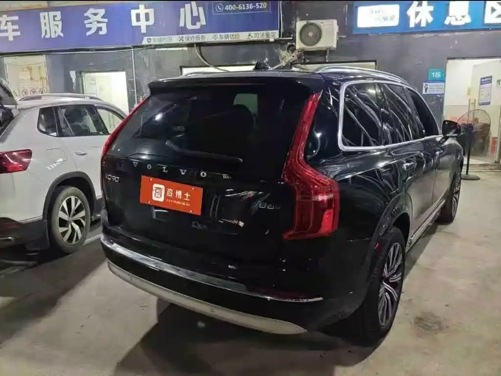Volvo XC90 2022 — фото 2