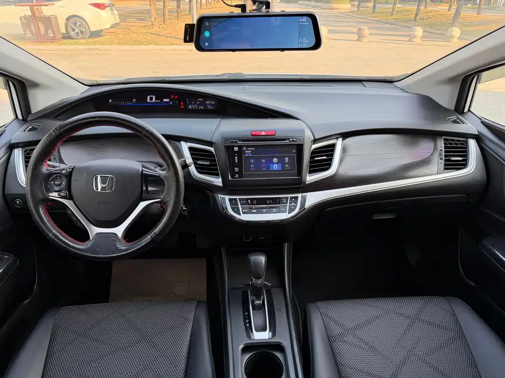Honda Jade 2013 — фото 10
