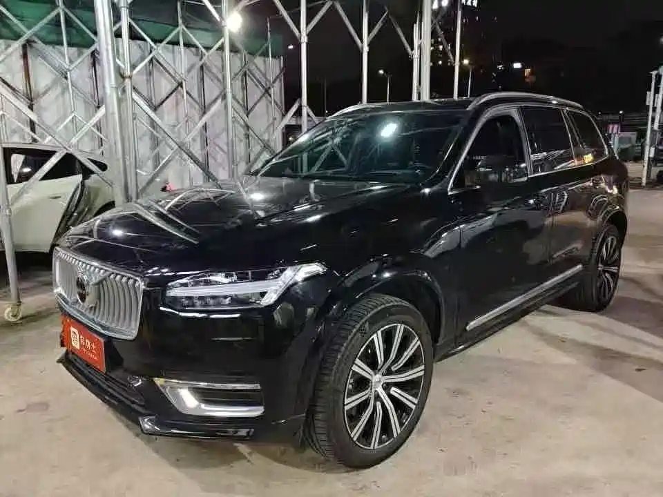 Volvo XC90 2022 — фото 1