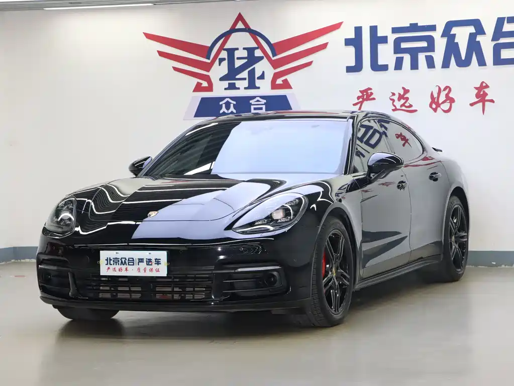 Porsche Panamera 2018 — фото 1