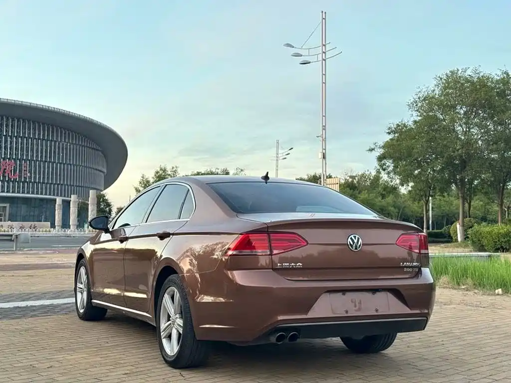 Volkswagen Lamando 2015