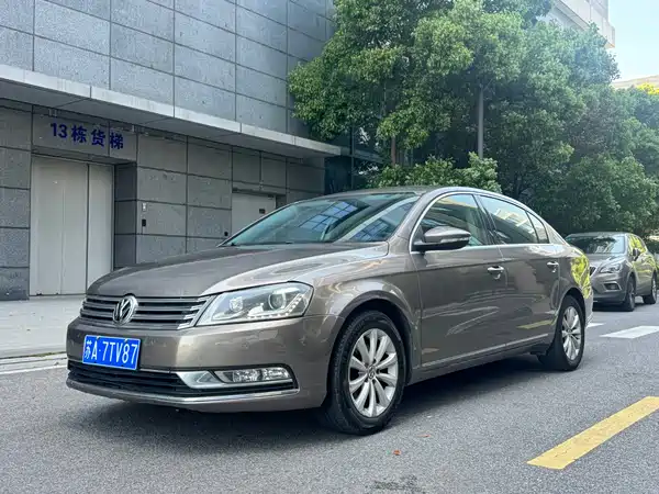 Volkswagen Magotan 2012