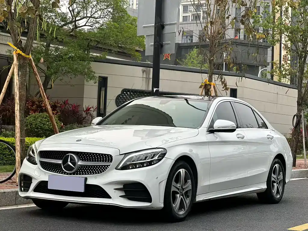 Mercedes-Benz C-Class 2019 — фото 3