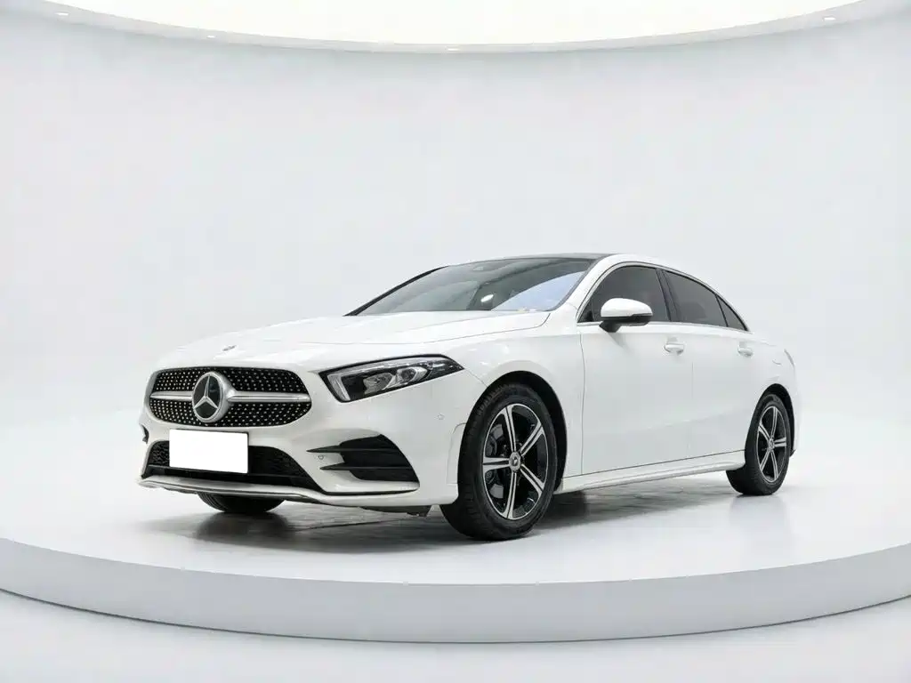 Mercedes-Benz A-Class 2022 — фото 2