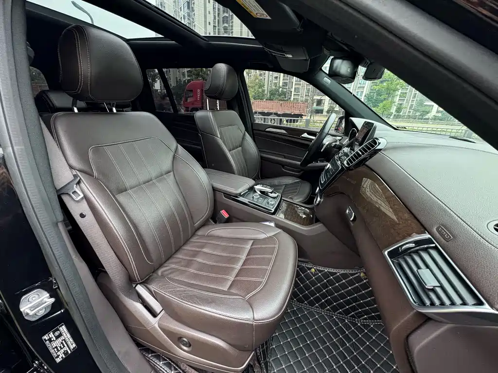 Mercedes-Benz GLS 2018 — фото 10