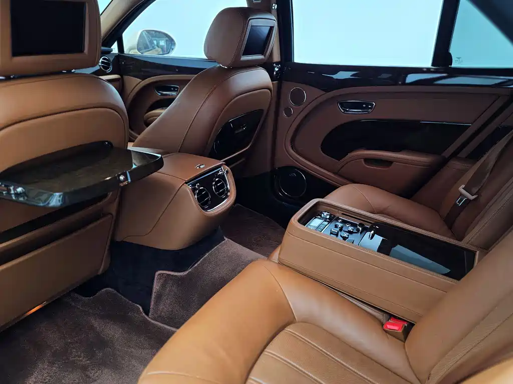 Bentley Mulsanne 2012 — фото 28