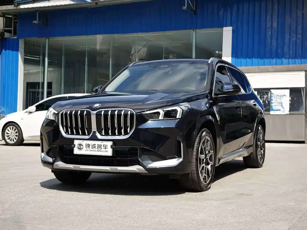 BMW X1 2025 — фото 1