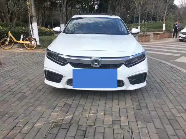 Honda Inspire 2020
