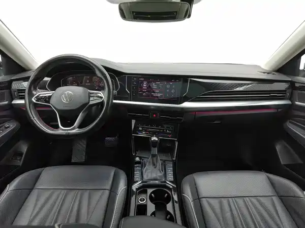 Volkswagen Passat Plug-In Hybrid 2023