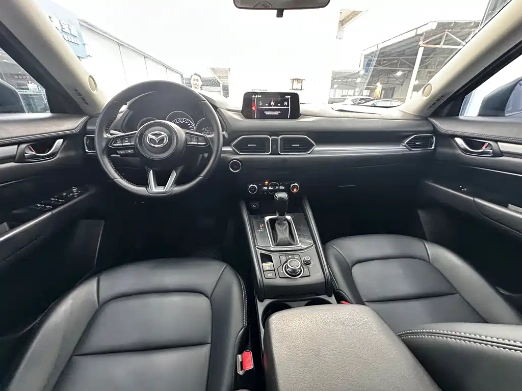 Mazda CX-5 2018 — фото 11