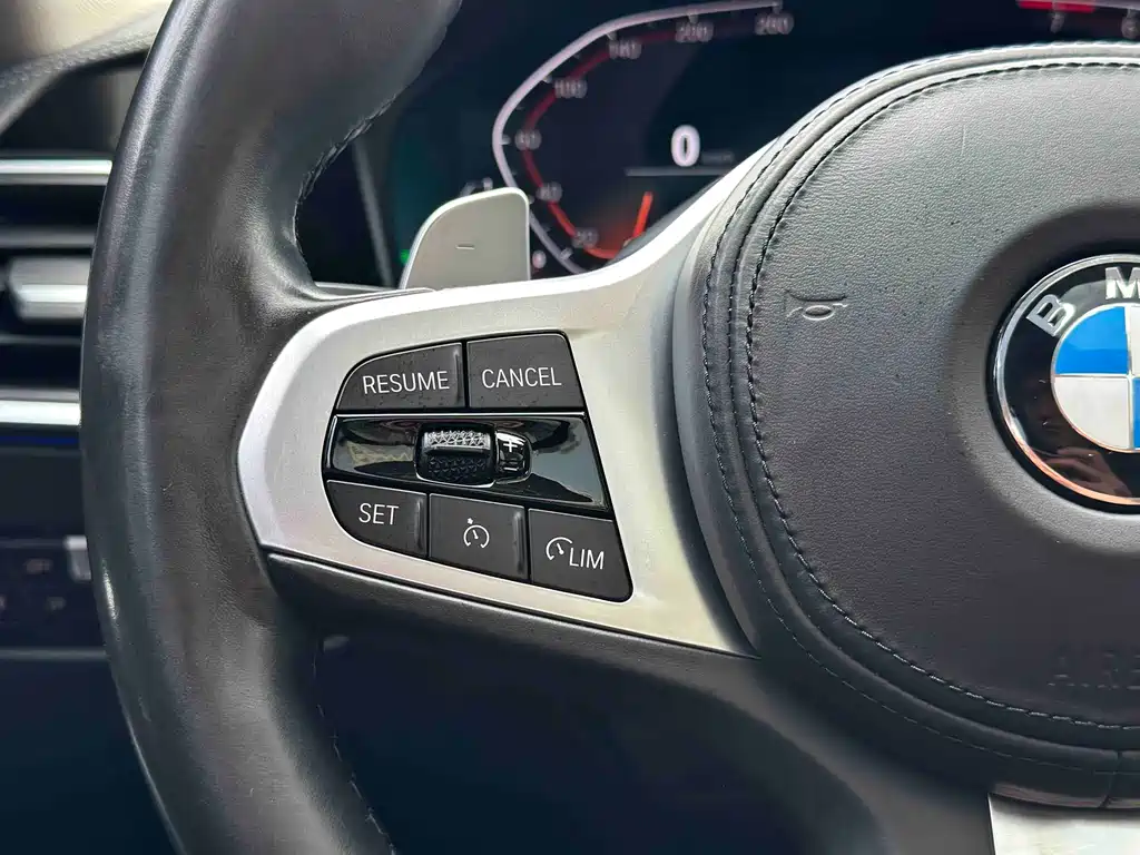 BMW 3 Series 2022 — фото 10