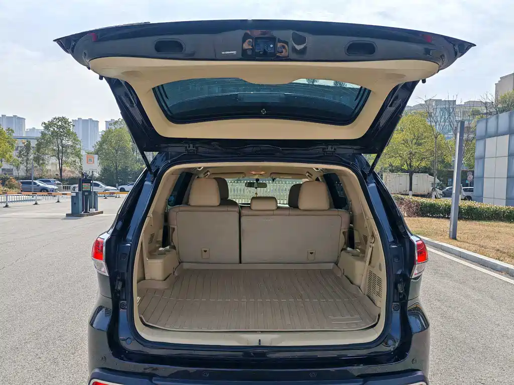 Toyota Highlander 2019 — фото 12