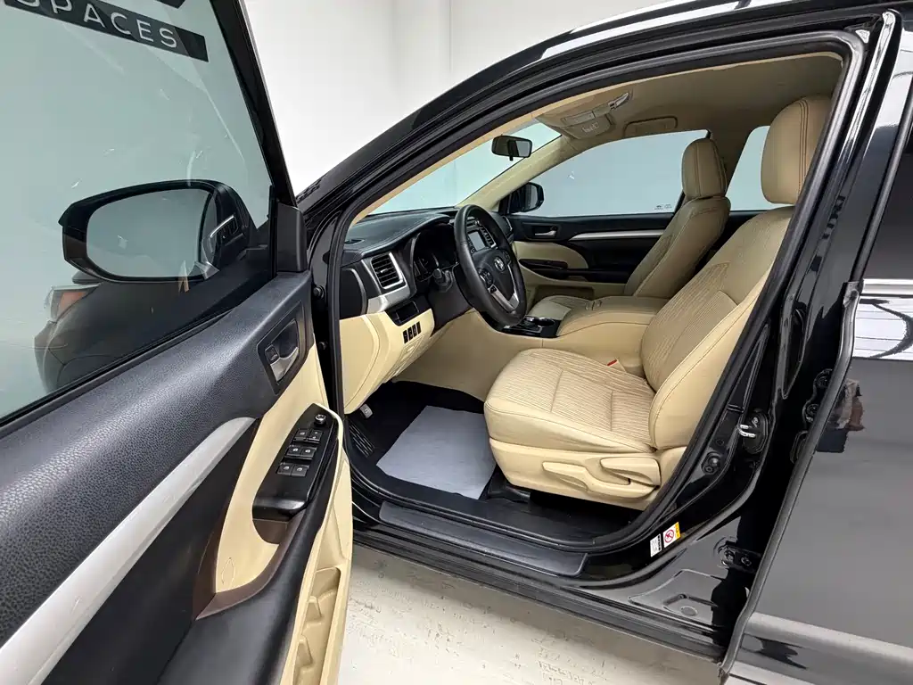 Toyota Highlander 2019 — фото 14
