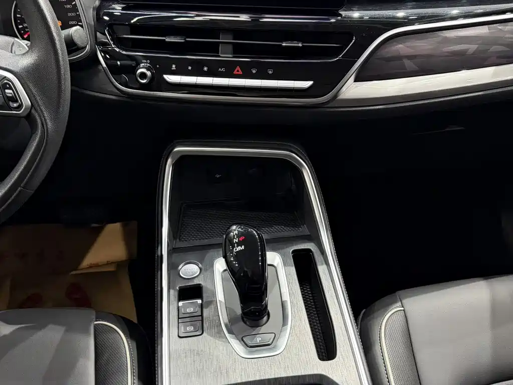 Haval H6 2023 — фото 12
