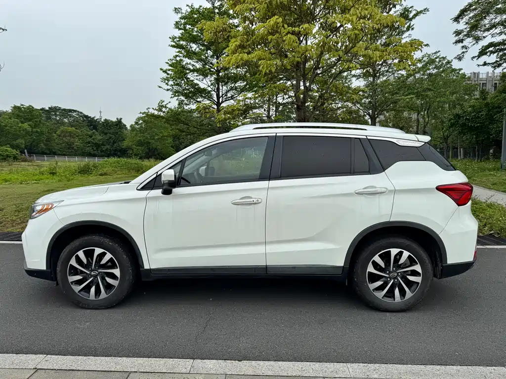 GAC Trumpchi GS4 2019 — фото 6