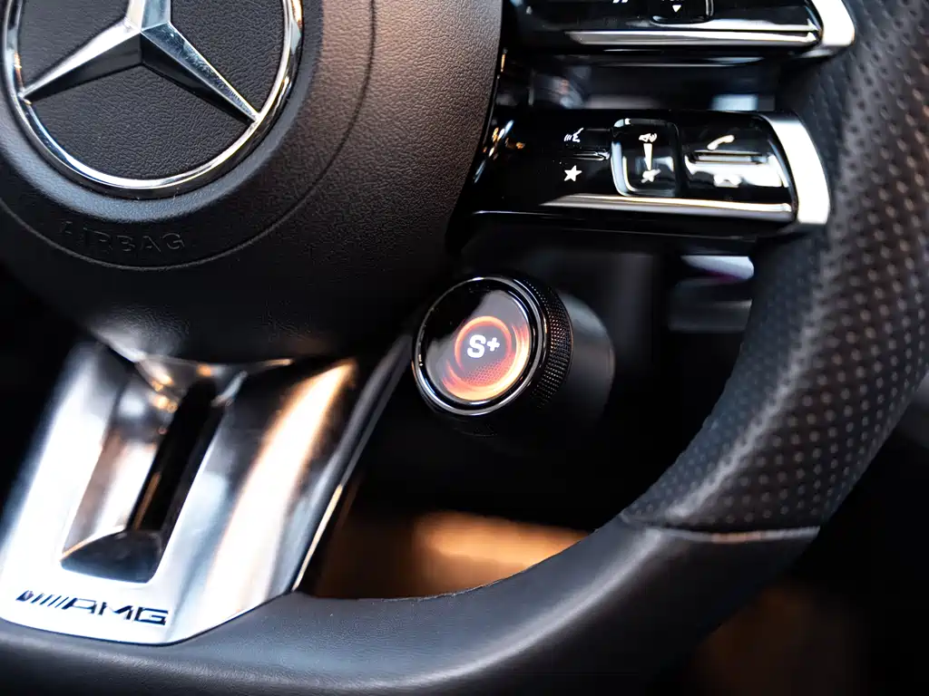 Mercedes-Benz AMG GT 2023 — фото 26