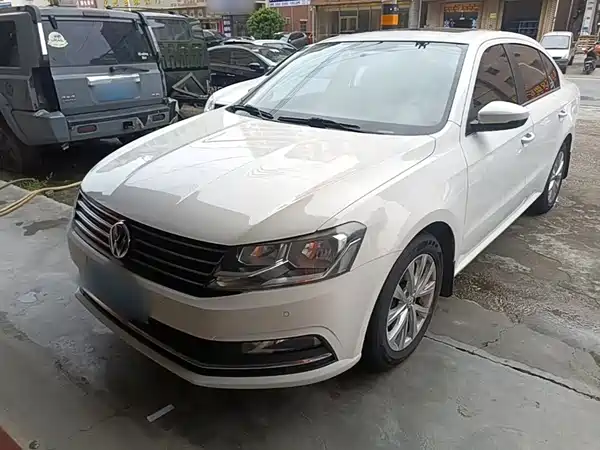 Volkswagen Lavida 2016