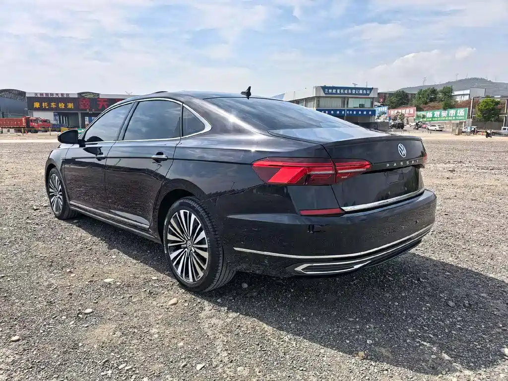 Volkswagen Passat 2020 — фото 4