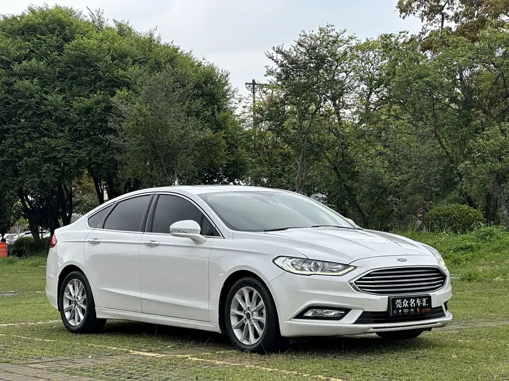 Ford Mondeo 2018 — фото 3