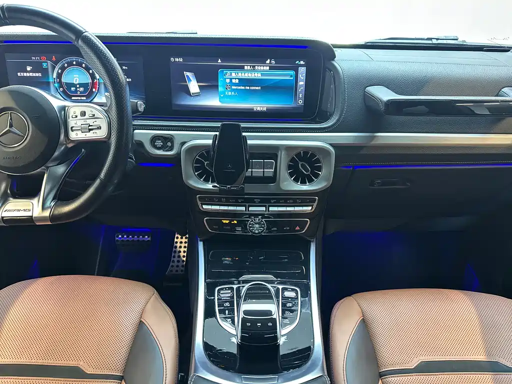 Mercedes-Benz G-Class AMG 2018 — фото 19