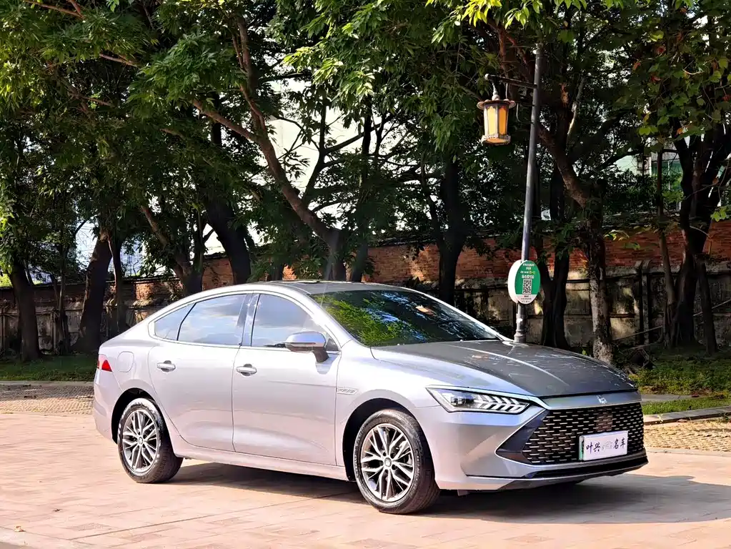 BYD Qin PLUS 2022 — фото 3