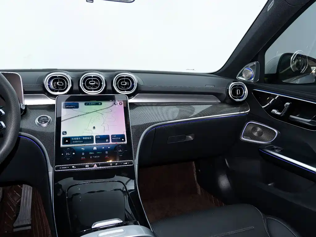Mercedes-Benz C-Class 2023 — фото 21