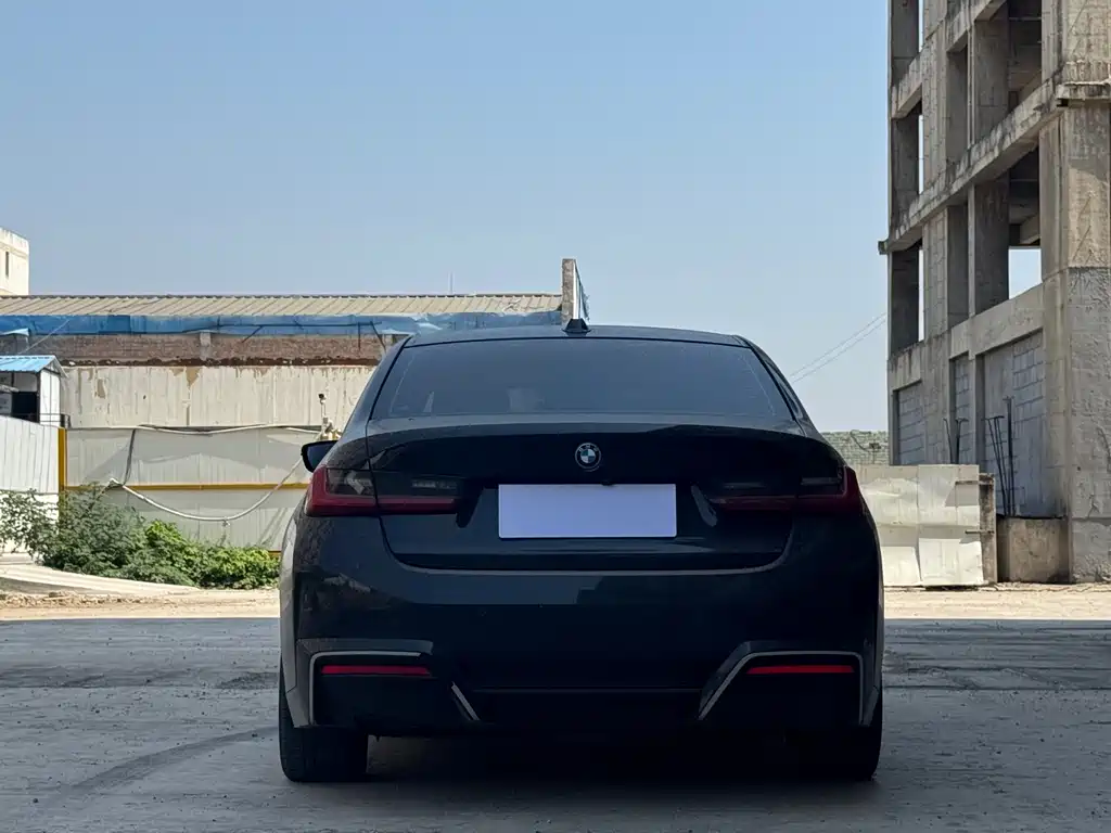 BMW i3 2025 — фото 8