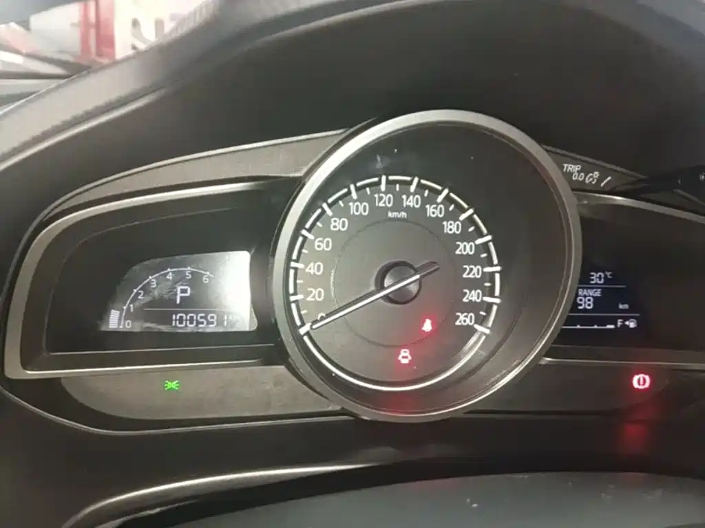 Mazda 3 Axela 2018 — фото 12