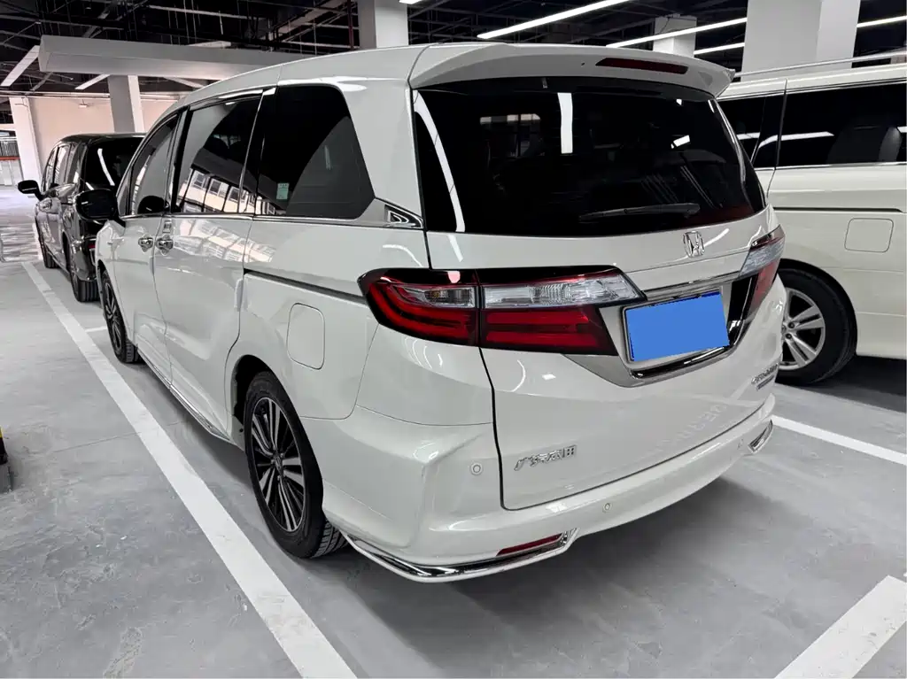 Honda Odyssey 2021 — фото 16