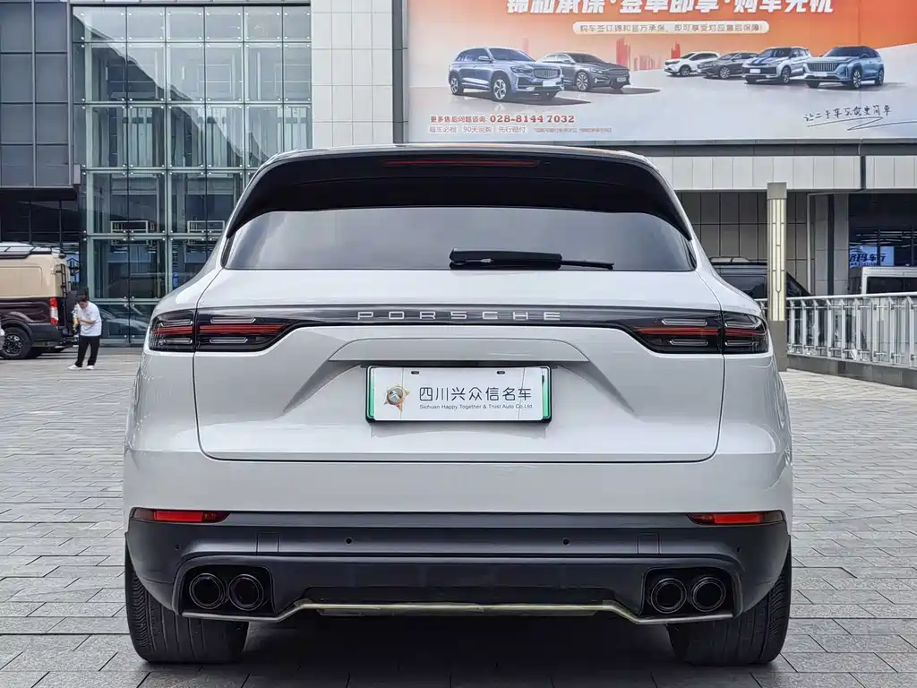 Porsche Cayenne Hybrid 2022 — фото 6