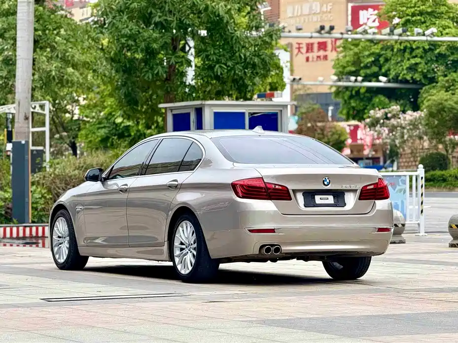 BMW 5 Series 2016 — фото 4