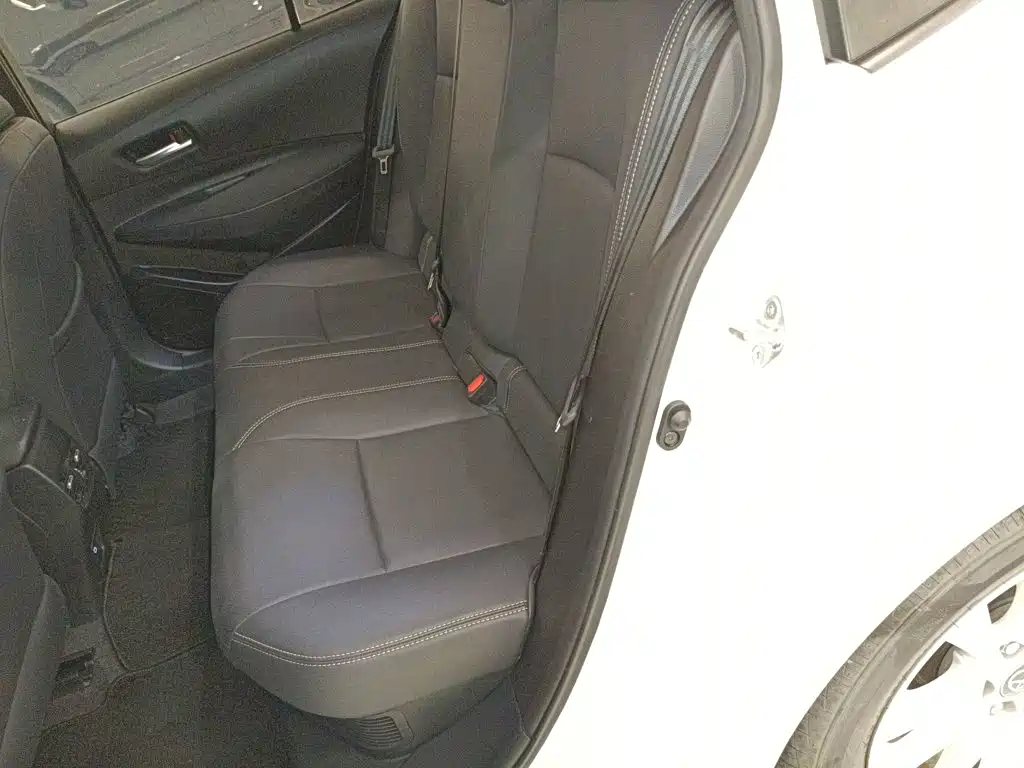 Toyota Corolla 2023 — фото 14
