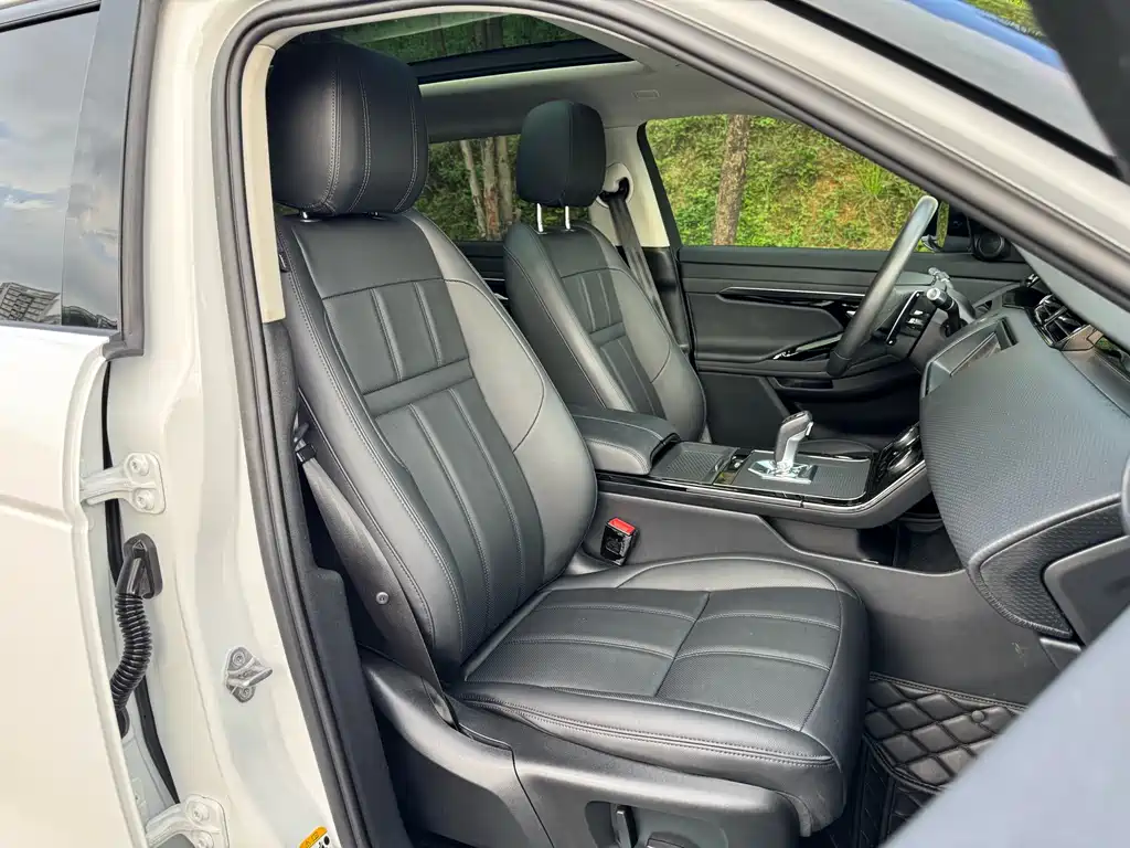 Land Rover Evoque 2022 — фото 19