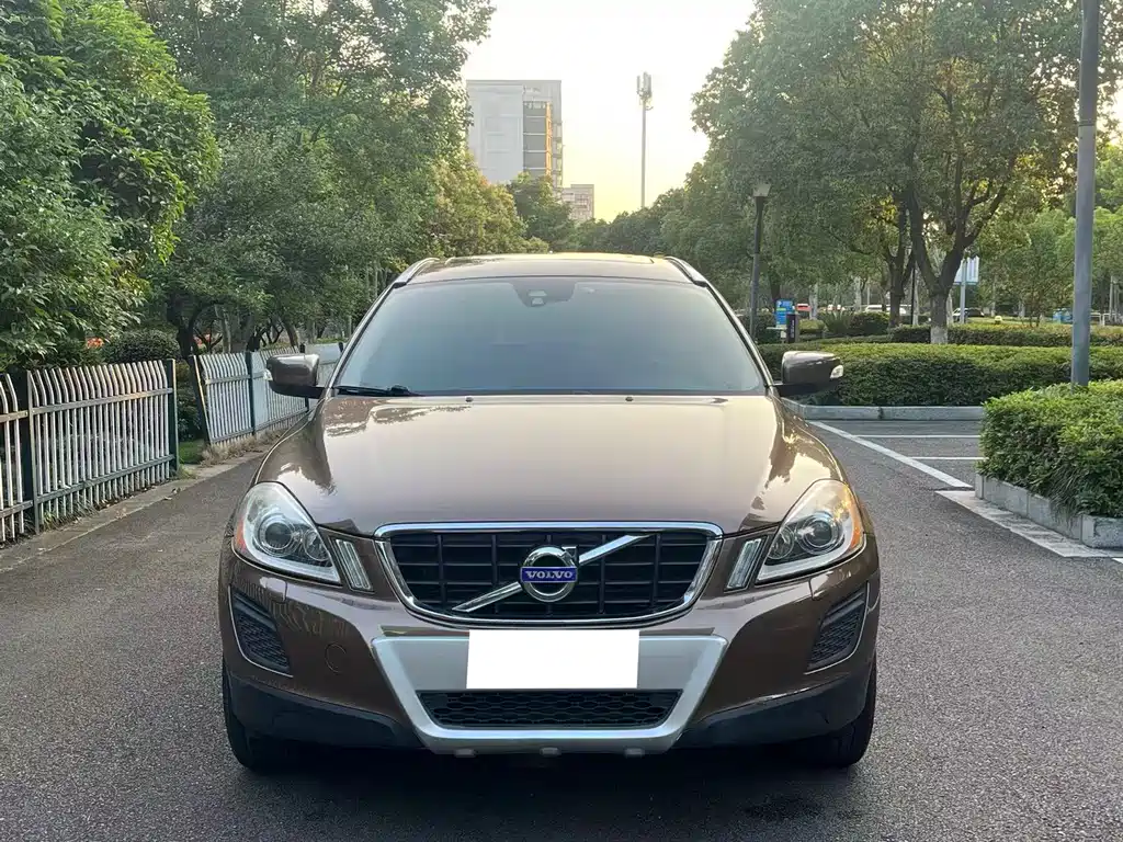 Volvo XC60 2013 — фото 2