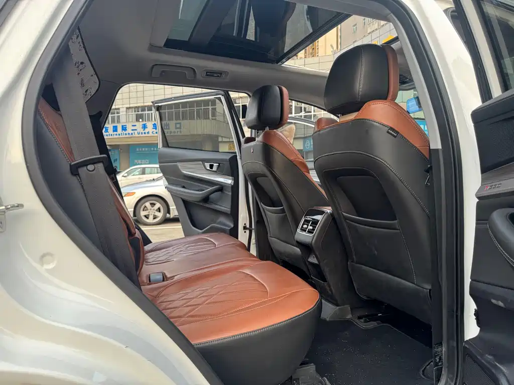 Chery Tiggo 8 2022 — фото 10